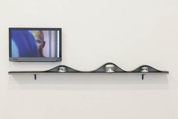 Elsa Werth, Vue d’installation Prix des Amis des Beaux-Arts de Paris, 2013, ‘Un triangle dangereux’, ‘Sans detour’